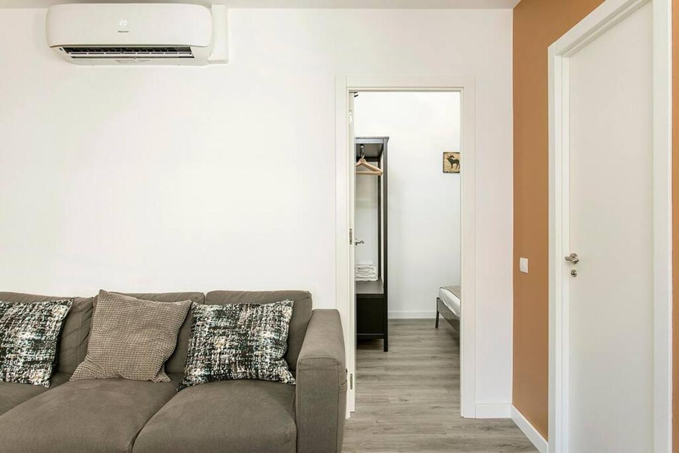 شقة Cozy&New With Terrace لوسبيتاليت دي يوبريغات المظهر الخارجي الصورة